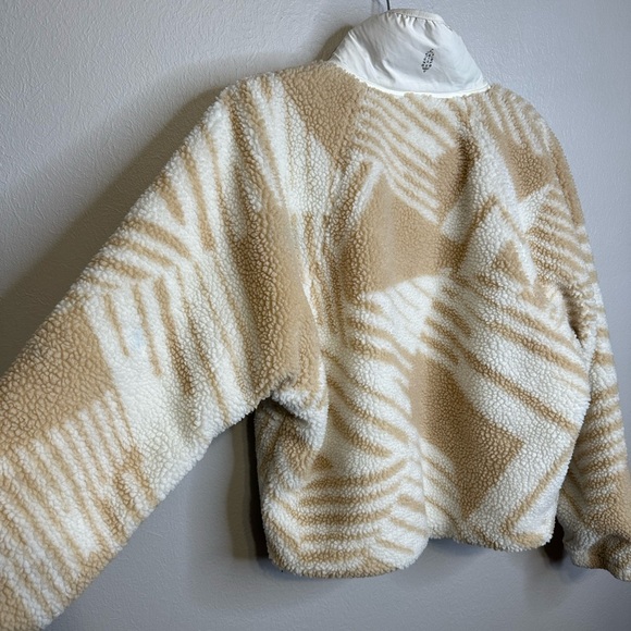 Free People FP Movement Hit The Slopes Printed Fleece Jacket in Snow Combo - Picture 6 of 11